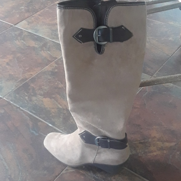 Aerosole Women's Riding Style Boots - Picture 7 of 8